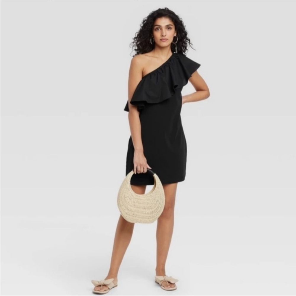 A new day one shoulder ruffle dress black size large